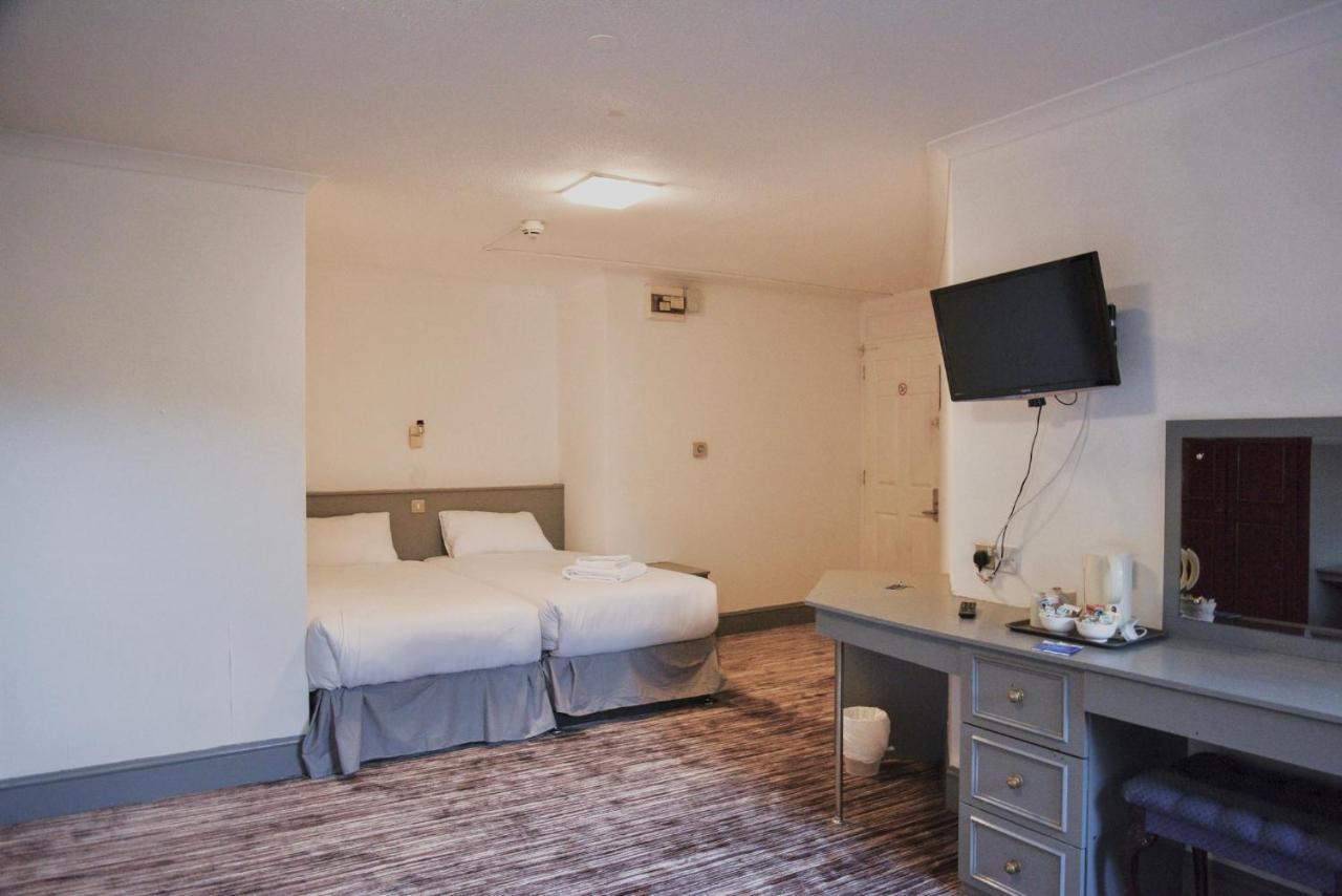דאדלי Himley Country Hotel מראה חיצוני תמונה